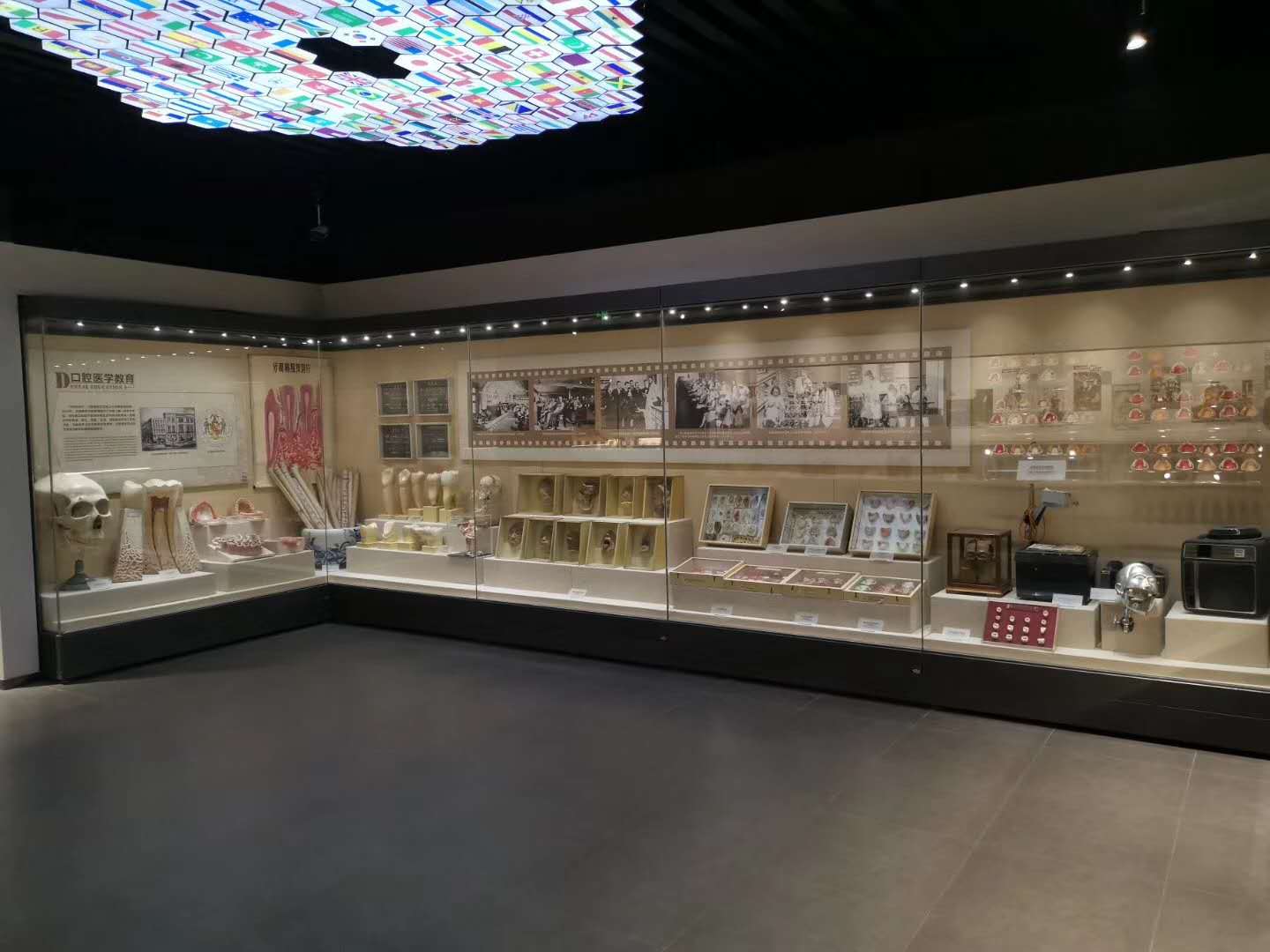 博物馆展柜